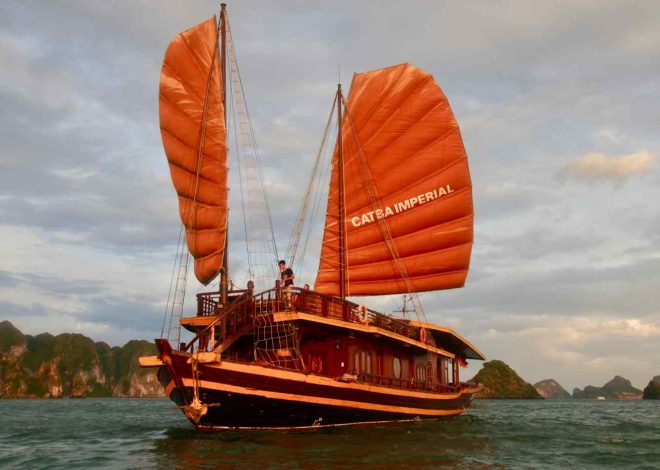 ‘Khai tử’ những chiếc thuyền buồm gỗ cuối cùng trên vịnh Hạ Long